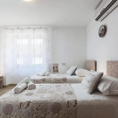 Studio Didovina Apartment *